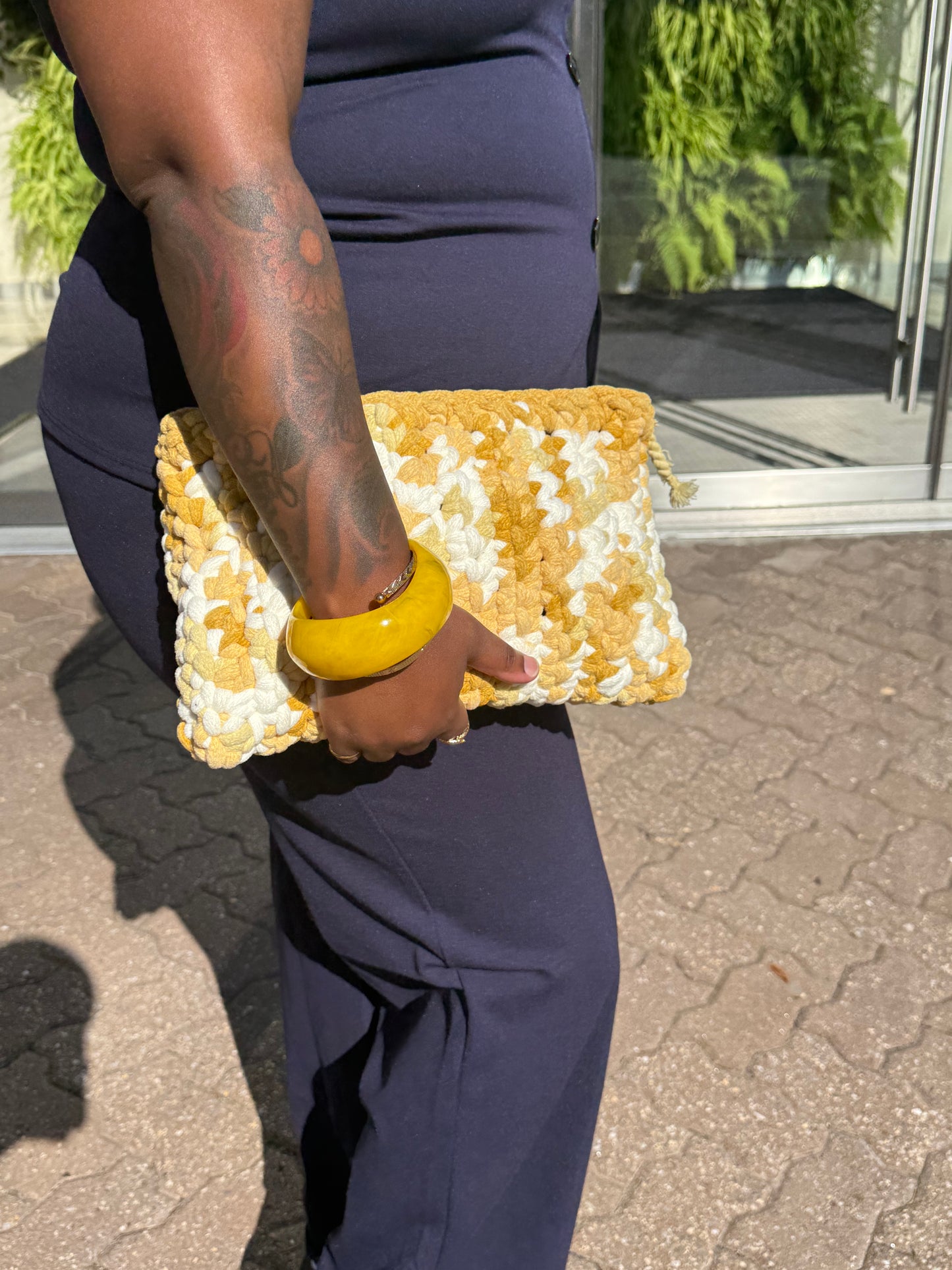 *PRE-ORDER CLUTCH HANDBAG*
